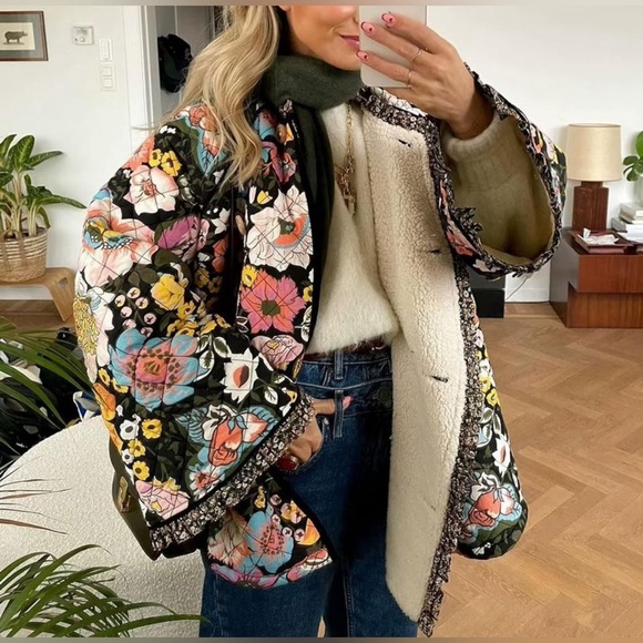 Floral Quilt Inspired Open Front Jacket - Picture 3 of 9